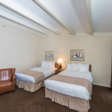 Windjammer Lodge Ogdensburg Eksteriør billede